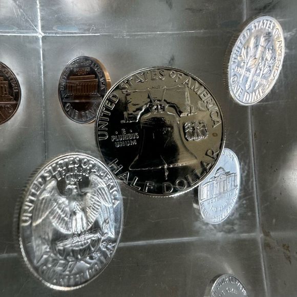 Vintage 1959 Floating Pop Art Lucite Clear Proof Coins Cube - Picture 3 of 11